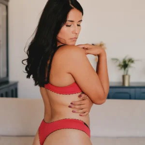 String Claudine Rouge